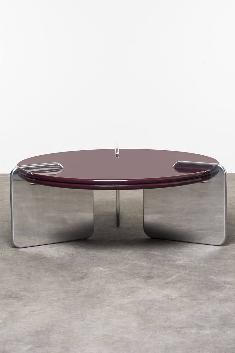 Les années 70 italiennes : chrome, verre fumé, lumière chaude — image 4