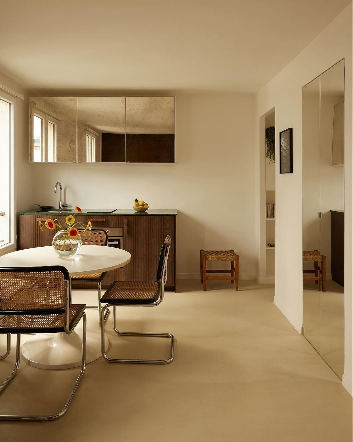 Internet's Favorite Chair — Mai 2026 : la Cesca de Marcel Breuer — image 5