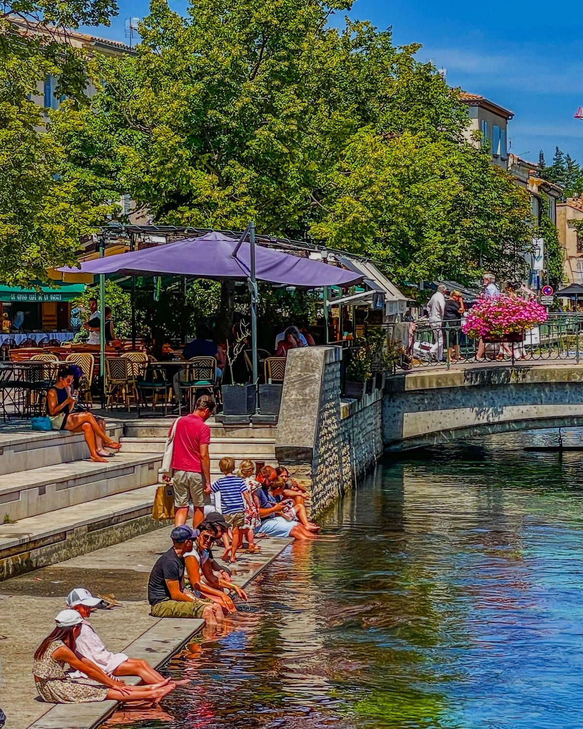 L'Isle-sur-la-Sorgue, le Venise des antiquaires — article Beyit Magazine
