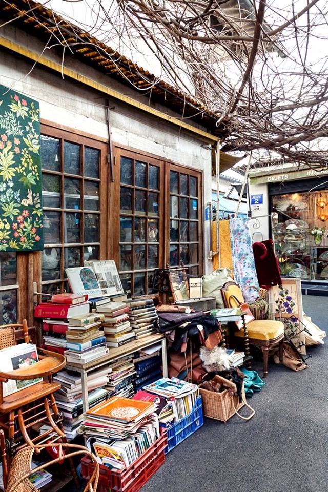 Marché aux puces de Saint-Ouen, allée Paul Bert — image 4