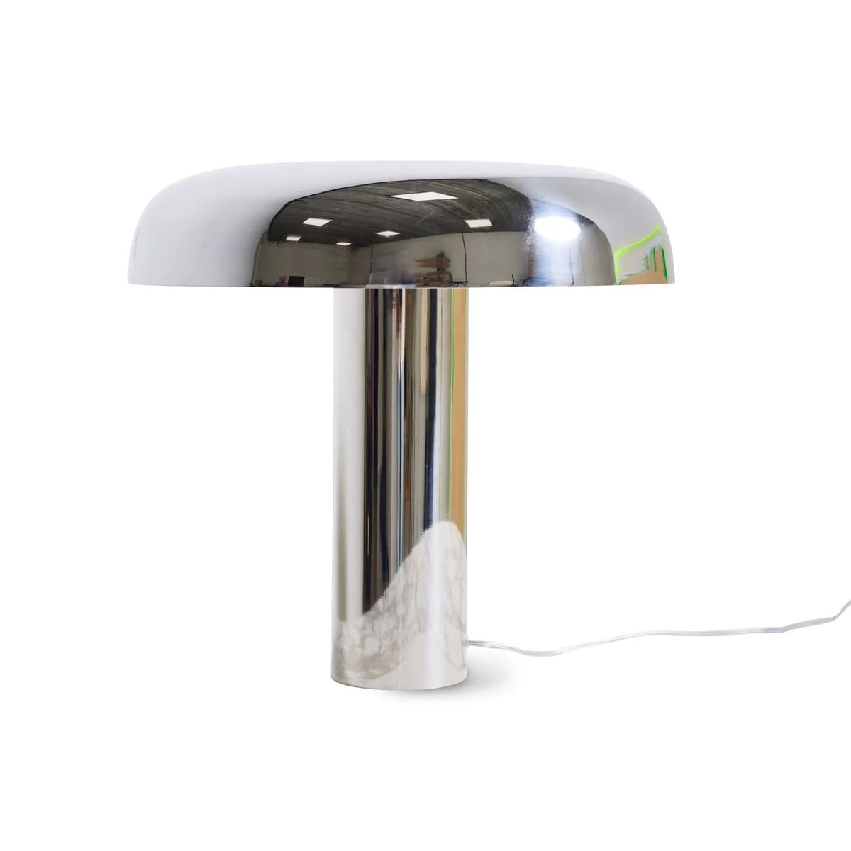 Seen Everywhere : la lampe champignon en verre opalin — couverture article Beyit Magazine