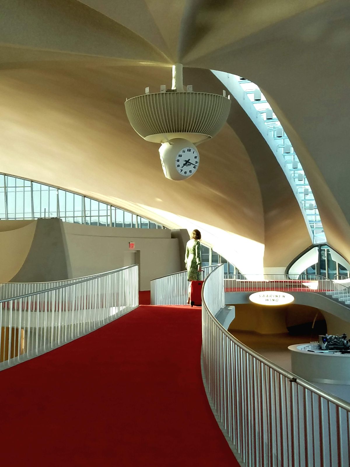 Le Terminal TWA de Saarinen : un aéroport devenu pèlerinage — article Beyit Magazine