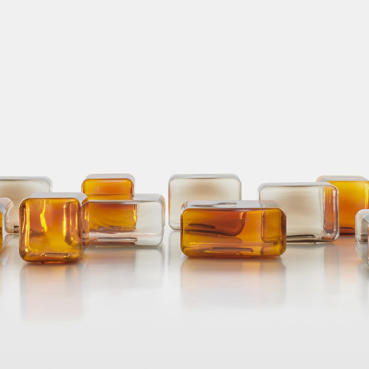 Le verre fumé est mort. Le verre transparent est revenu. — image 8