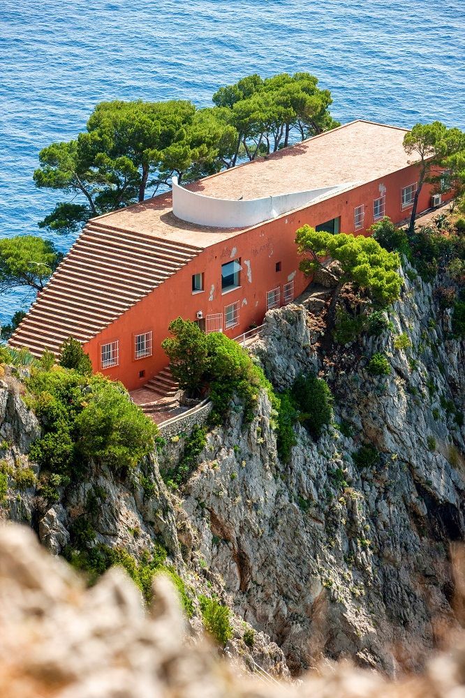 Villa Malaparte, Capri : le rouge sur la falaise — illustration 4